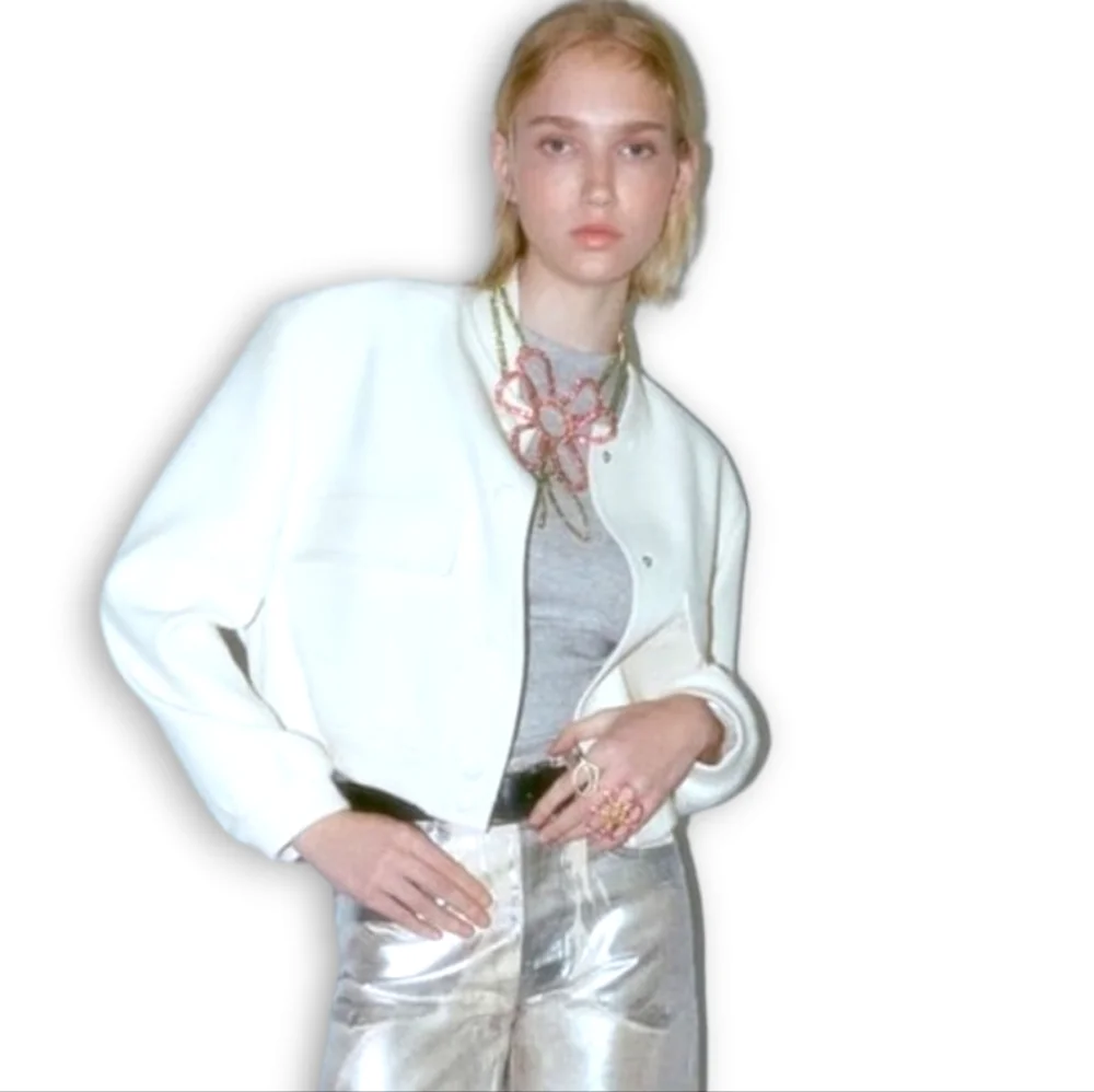 ZARA Multicolor Floral Necklace - Picture 3 of 14